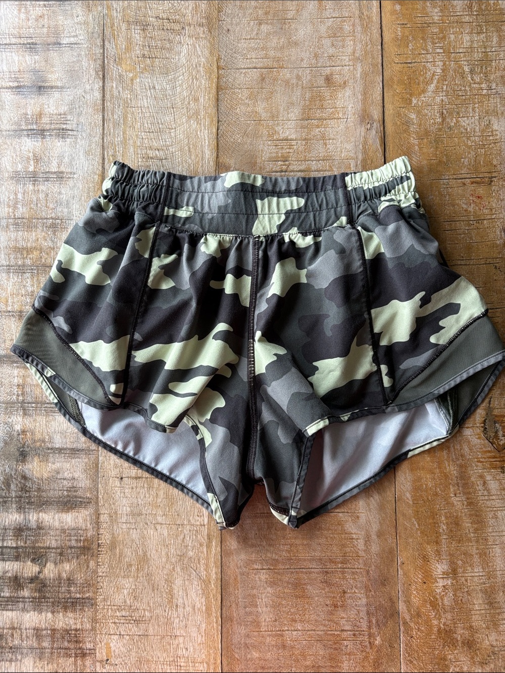 Lululemon Camo Women's Athletic Shorts size 4
